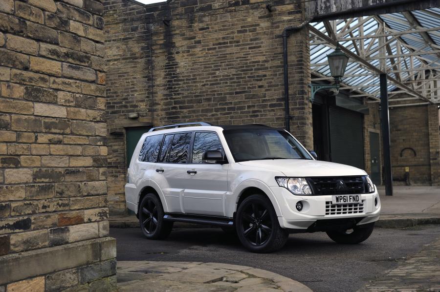  Mitsubishi Shogun Black 2012 года  (UK) (фото 83 из 85)